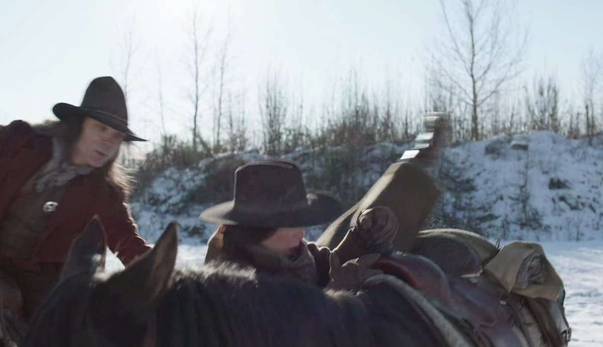 etoilesdslesyx's tweet photo. Lucy falling off the horse, gosh I never will stop laughing watching it ππ & Wyatt being amused π#Timeless @NBCTimeless https://t.co/rthN5rIzUF