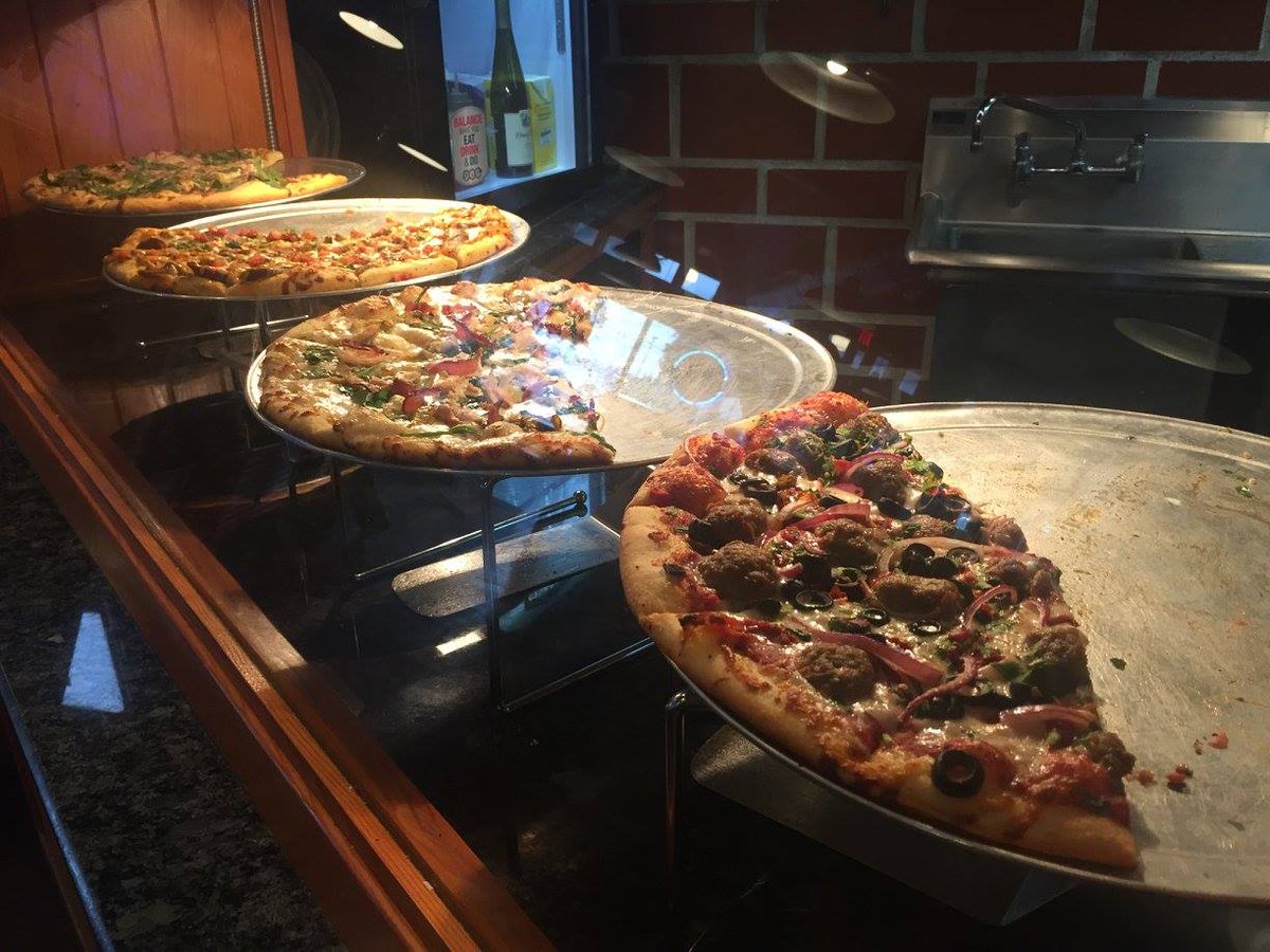 TracksidePizza's tweet photo. You're missing out if you haven't tried us for lunch! Every Weekday 11AM to 2PM is our full service Slice Bar for only $9.50! https://t.co/i4xCqJwzw6