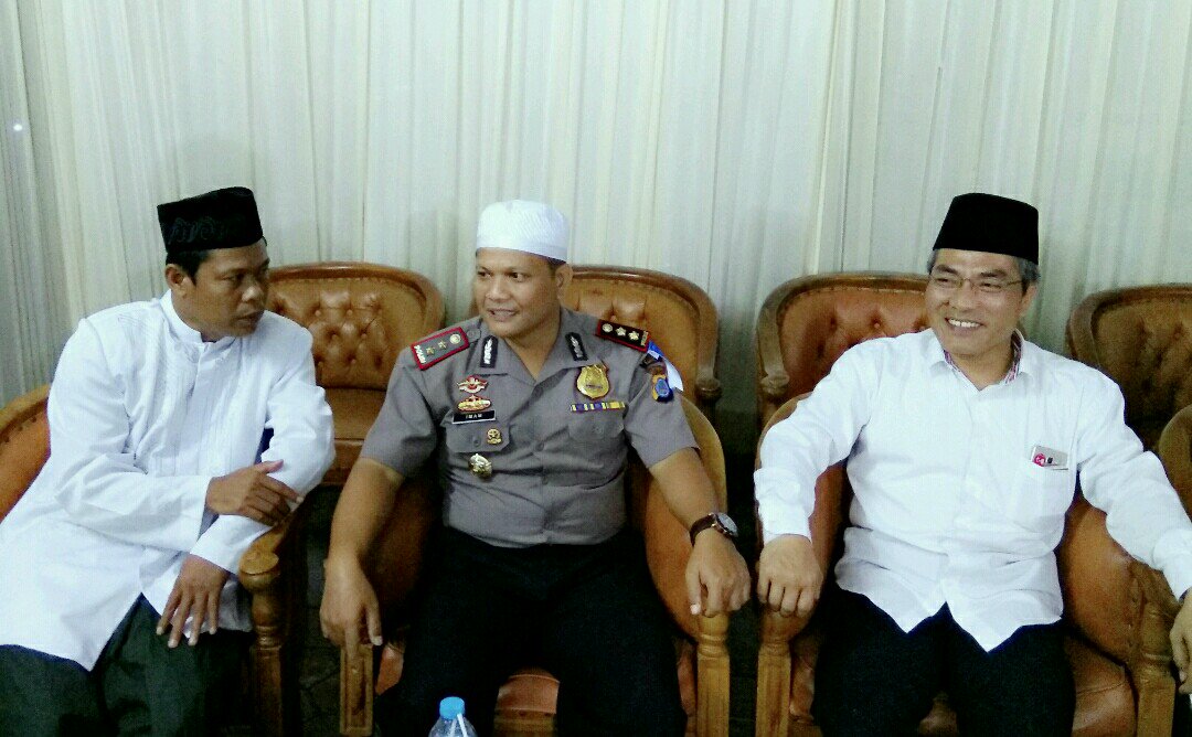 PKB1BANTUL's tweet photo. "RSUD PANEMBAHAN SENOPATI BERSHOLAWAT"
brsma Politikus PKB @tresnojati_1, Kapolres Btl, Wabup Btl serta tokoh lainya.
#PKBjaya #PKBbantul https://t.co/Xd65U3tFho