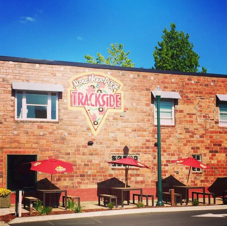 TracksidePizza's tweet photo. We've got JUST the place to enjoy this rare #PNW sunshine....! https://t.co/eFtTjdghfZ