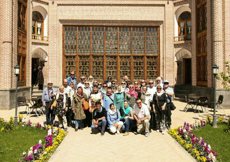 zahrakeshvari's tweet photo. حضور #گردشگران اسپانیایی در مجموعه خانه تاریخی صادقی اردبيل/ روز گذشته https://t.co/H1ytDKoqfK