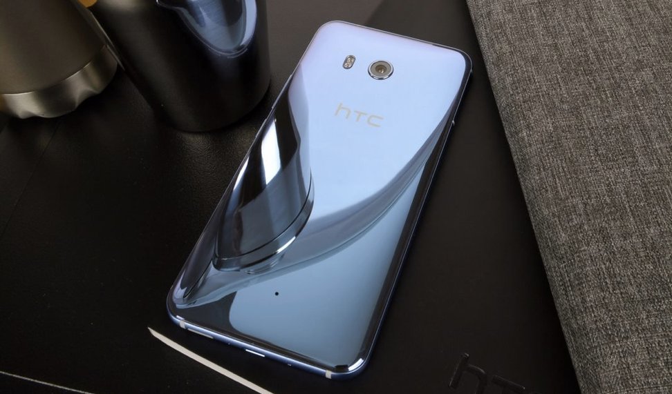 TechDataItalia's tweet photo. Svelato il nuovo top di gamma @HTCItalia U11 >> Scopri tutte le caratteristiche su #TDBlog #HTCU11 #HTClaunch > https://t.co/df27IUfqpS https://t.co/9d8KfxeJKn