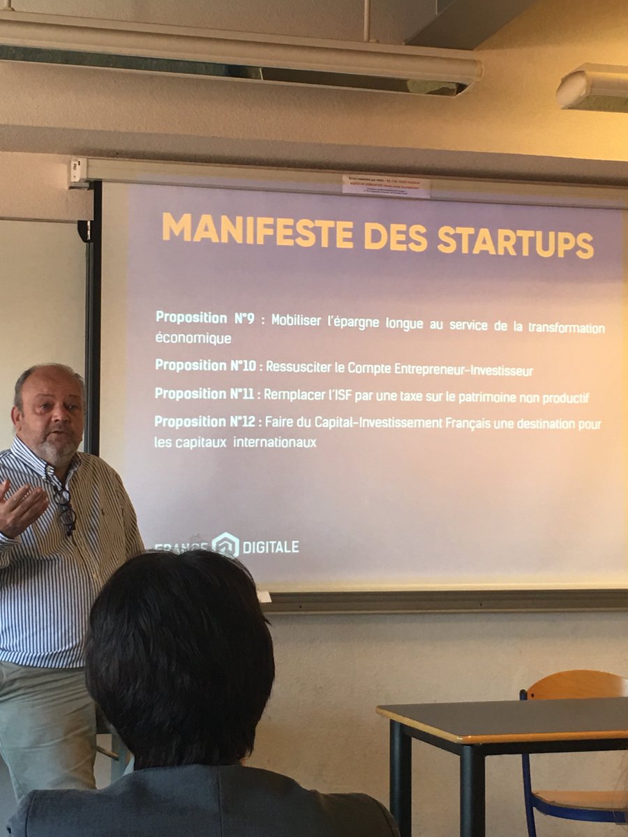 hdebantel's tweet photo. J-D Chamboredon de @isai_fr échange sur le manifeste des startups en 12 propositions : "favorisons la prise de risques" #LyonFundDay✍️ https://t.co/5Cq1OVbQQi