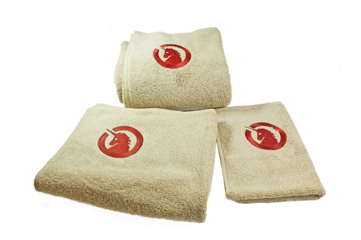 SpaViventShop's tweet photo. FLAUSCH-AKTION
Die flauschigen #Einhorn-Handtücher von @SpaVivent 
mit 50 % Wohlfühl-Rabatt: https://t.co/nyeHDpAZ1Q
#Wellness #Bad https://t.co/9CB0BgsbeN