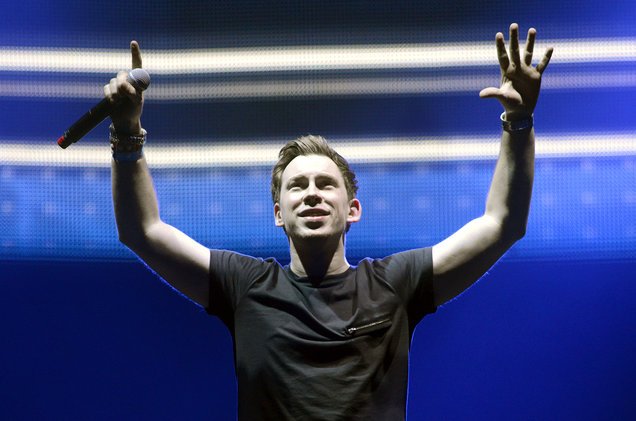 billboarddance's tweet photo. Do what you want with @Hardwell and @AustinMahone on "Creatures of the Night" (listen) https://t.co/WzKZ0maj0G https://t.co/SQNX4EN5L0