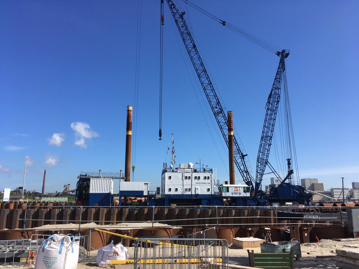 vhbinfra_dir's tweet photo. Projectbezoek bij @VSF op OpenIJ, indrukwekkend project, we beginnen nu echt op stoom te komen @vhbinfra ^JBk https://t.co/W85KL2DOSm