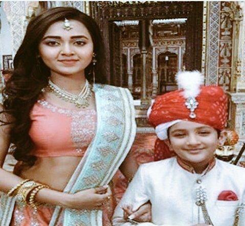 vina_rivno's tweet photo. @tejasswiparkash beauty and elegance tejasswi😘💕💞💗💓 https://t.co/tTZslNpZyU