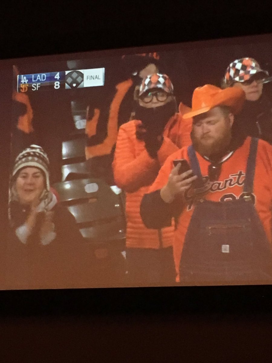 MeggieMoes's tweet photo. @DougM56 @Irishr39 you're right I did tweet the wrong number 😂🖤⚾️🍺 https://t.co/VjvjL0km5b