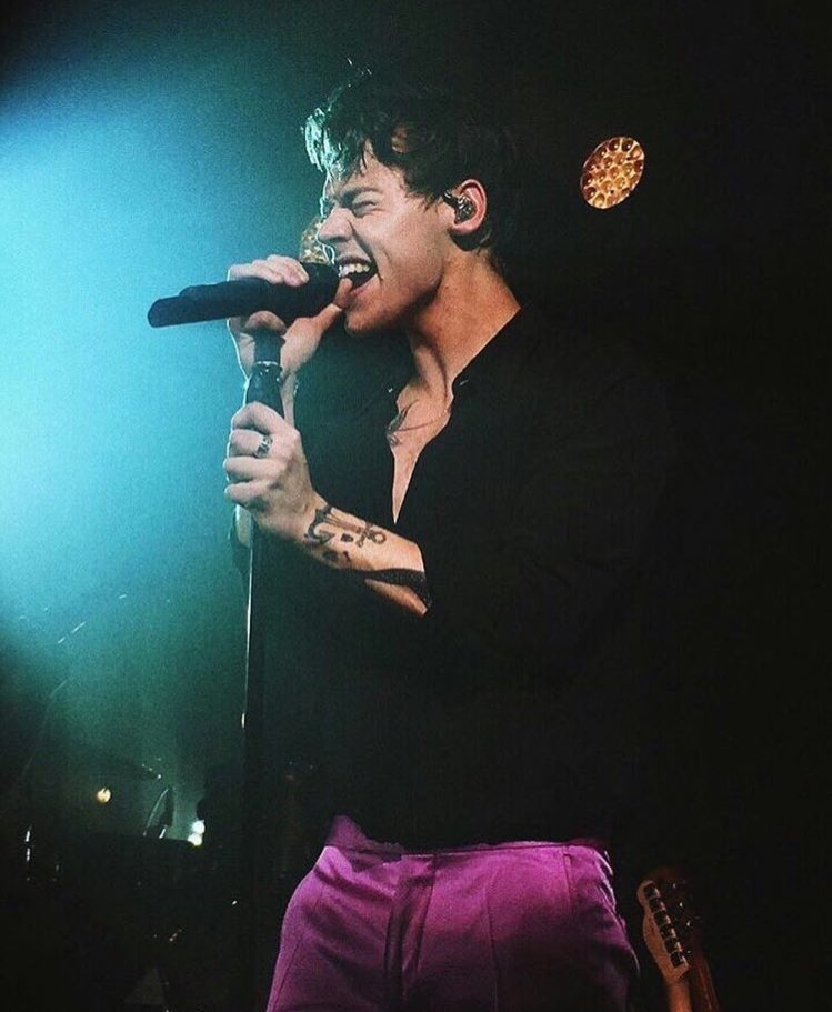 morganrubyeliza's tweet photo. THREAD: FAVOURITE HARRY STYLES PICTURES 💒🌷💓✨ https://t.co/7b6vaBTanF