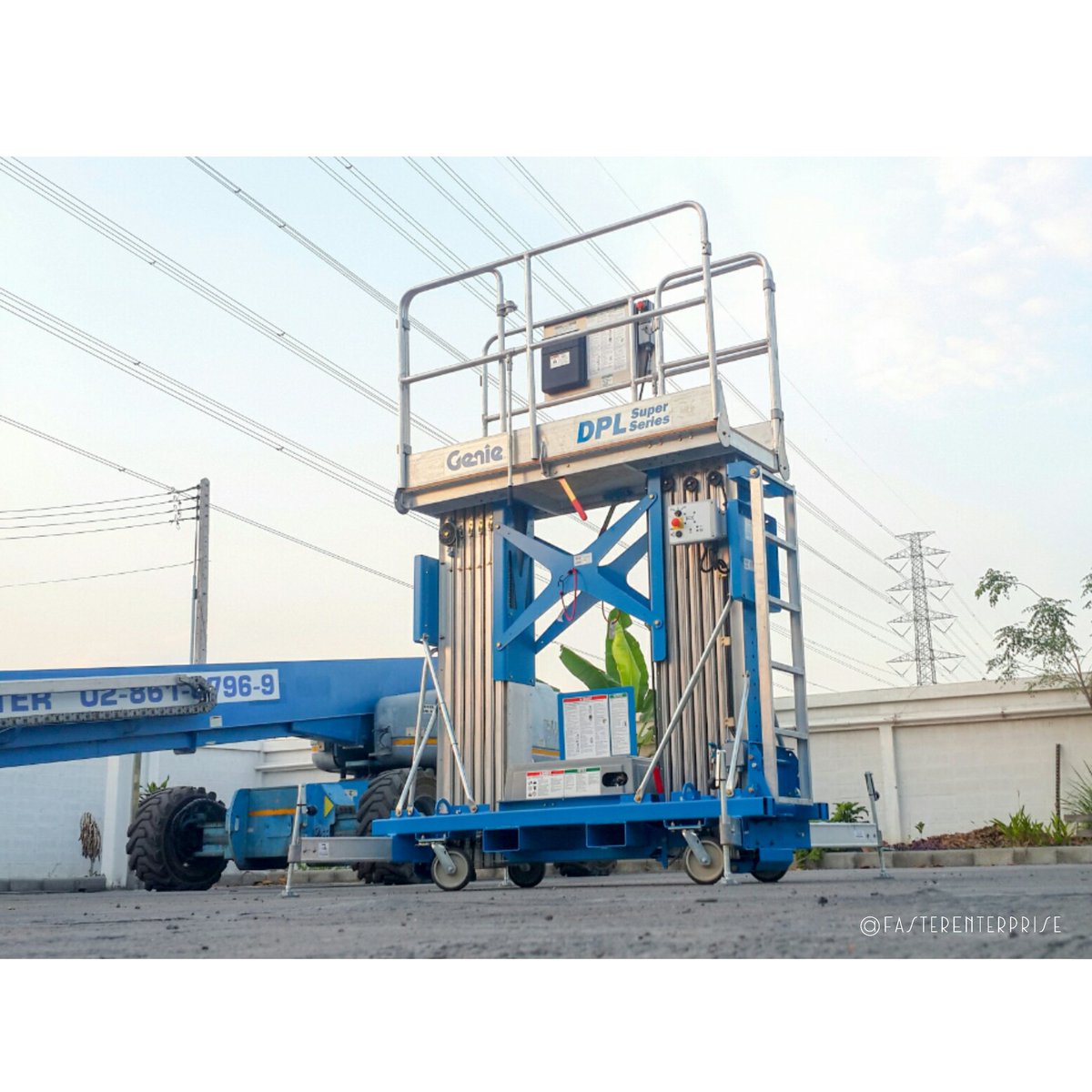 FasterEntprise's tweet photo. 🚩 DPL-35
ลักษณะการทำงานคล้าย AWP
📍รับน้ำหนักได้ 272 กก. 📍ทำงานสูงสุดได้ 12.62 ม. 📞 สนใจโทร. 081 8904891
#fasterent #genielift #รถกระเช้า https://t.co/julJKo5ThH