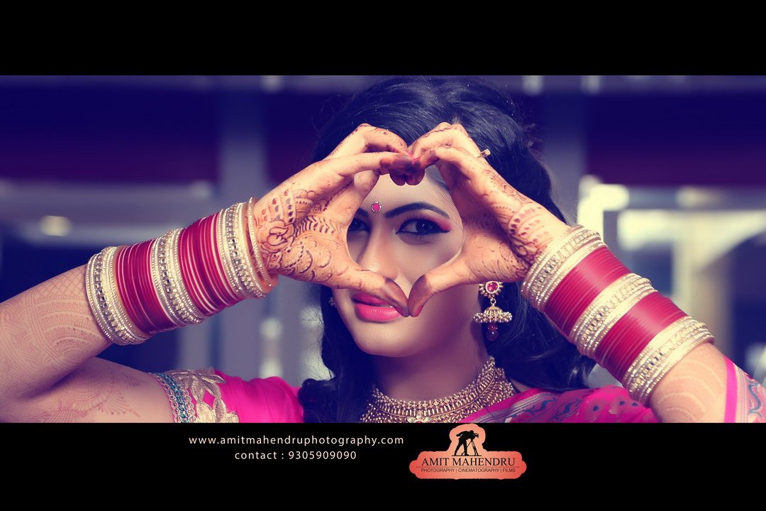 #lucknow #LucknowCentral #photography #weddingphotography #WeddingPlanner #weddingday #bridetobe #engaged #mua #Indians #jewelry #jewellery