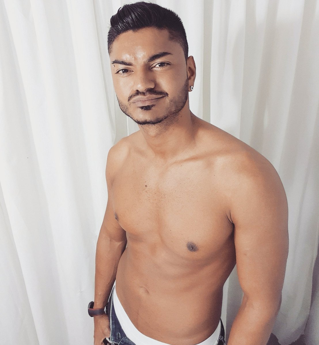 AnthonyBrown007's tweet photo. intenta hacer de lo habitual, algo extraordinario, la gente te lo agradecerá y el mundo será un lugar mejor. Good morning 🙌 https://t.co/qQNN8LtmnY