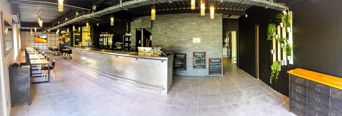 TheFactoryResto's tweet photo. THE FACTORY - Découvrez le #FOOTANDFOOD ! Venez jouer entre amis avant de déguster de délicieux plats. https://t.co/tIovT4ramO