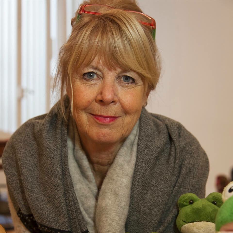 rdvjuillet's tweet photo. Elle fait méditer les enfants du monde entier. Rencontre avec Eline Snel ! #CalmeEtAttentifCommeUneGrenouille. #RevolutionEducative https://t.co/36Xn0bIS6V