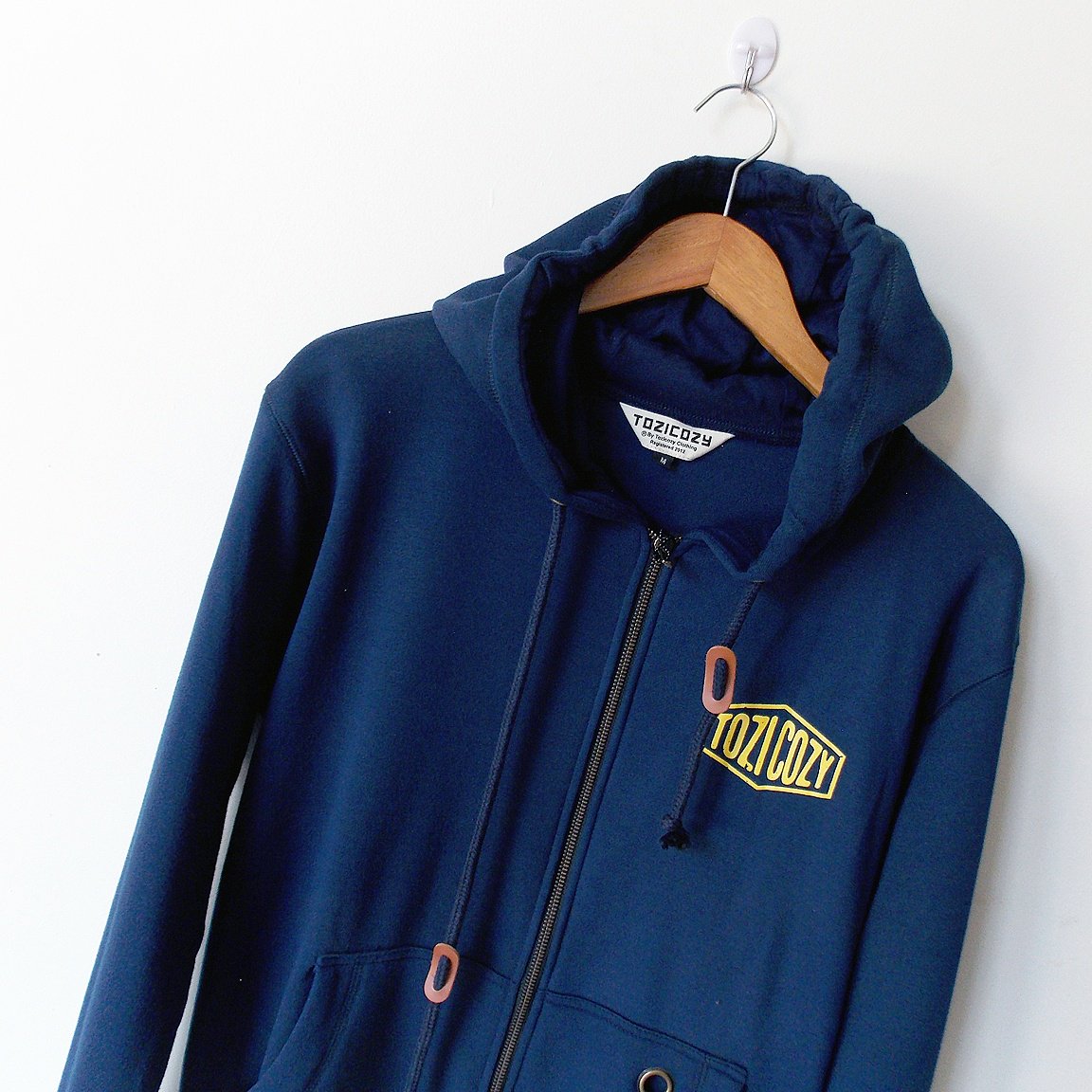 airbackstore's tweet image. Hoodie"TZCZ 14" in navy, available in our store. IDR 225K view catalog : [a]airback_catalog
#airback #airbackstore