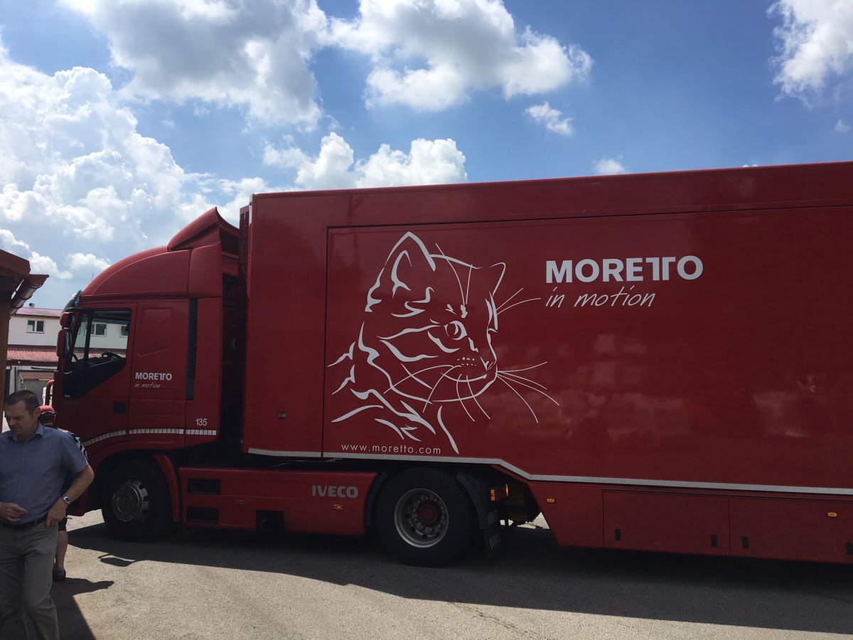 MorettoInMotion's tweet photo. #morettoinmotion live from #CzechRepublic .. discovering #moretto's technology .. https://t.co/AiwvmDPyqi