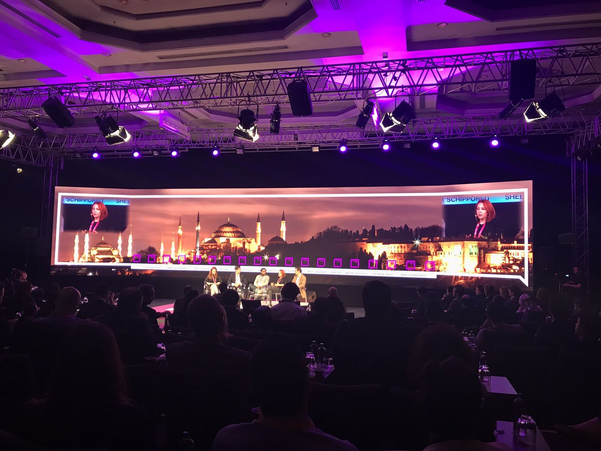 İstanbul Talks Fintech başladı <a href="/500Startups/">500 Startups</a> <a href="/PayU_TR/">PayU Türkiye</a> @iyzico_com Timm Schipporeit ekosistemin gelişimini tartışıyor