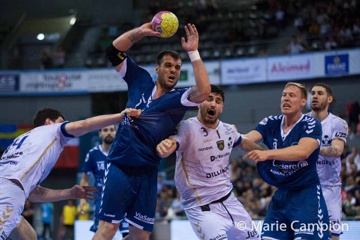 FENIX_HB's tweet photo. 📷 Quelques clichés du match FENIX Vs. @USDKDunkerque
#J23 de @LidlStarligue
#FENDUNK #WeAreToulouse https://t.co/QzWIIVX4dv