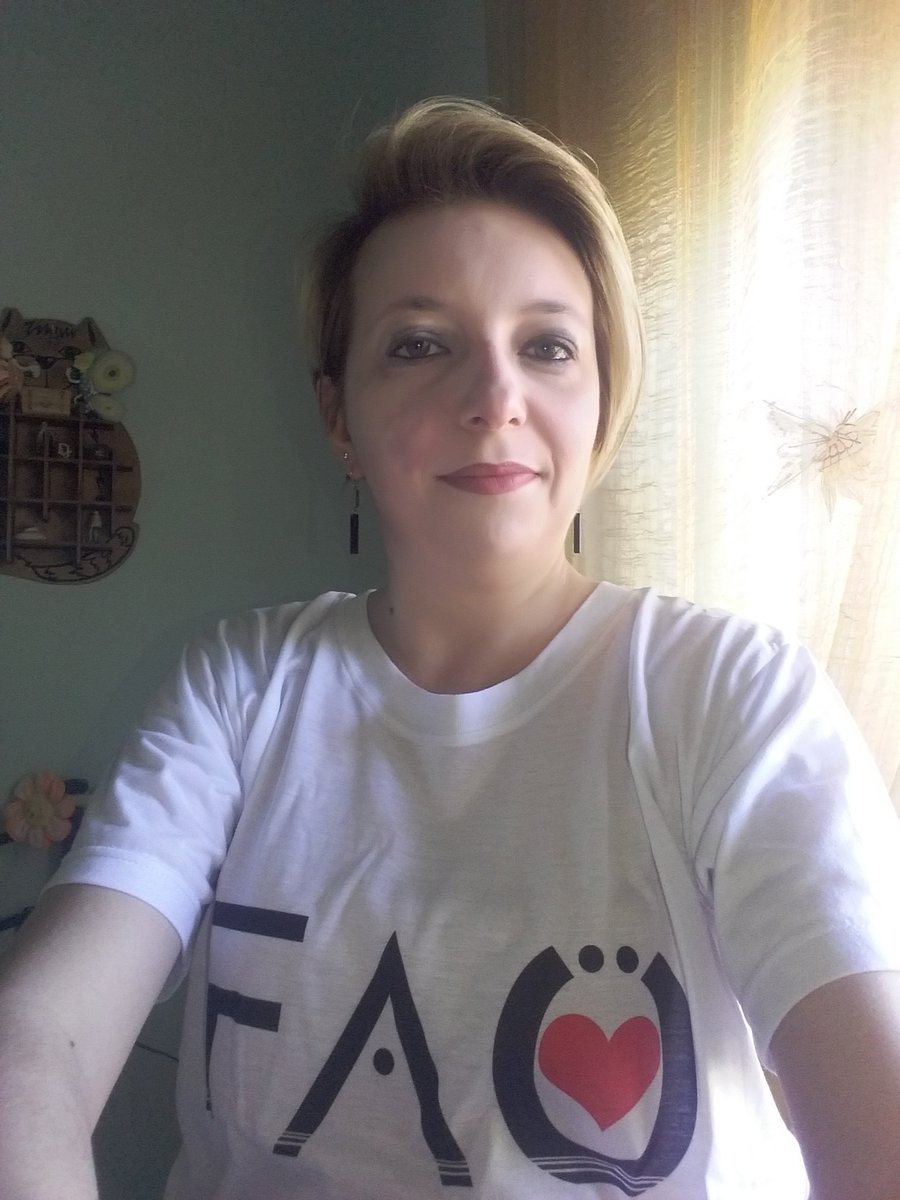 danielastazi's tweet photo. Oggi va così ❤🎨
#faodesign #tshirt https://t.co/DfeauuWKeh