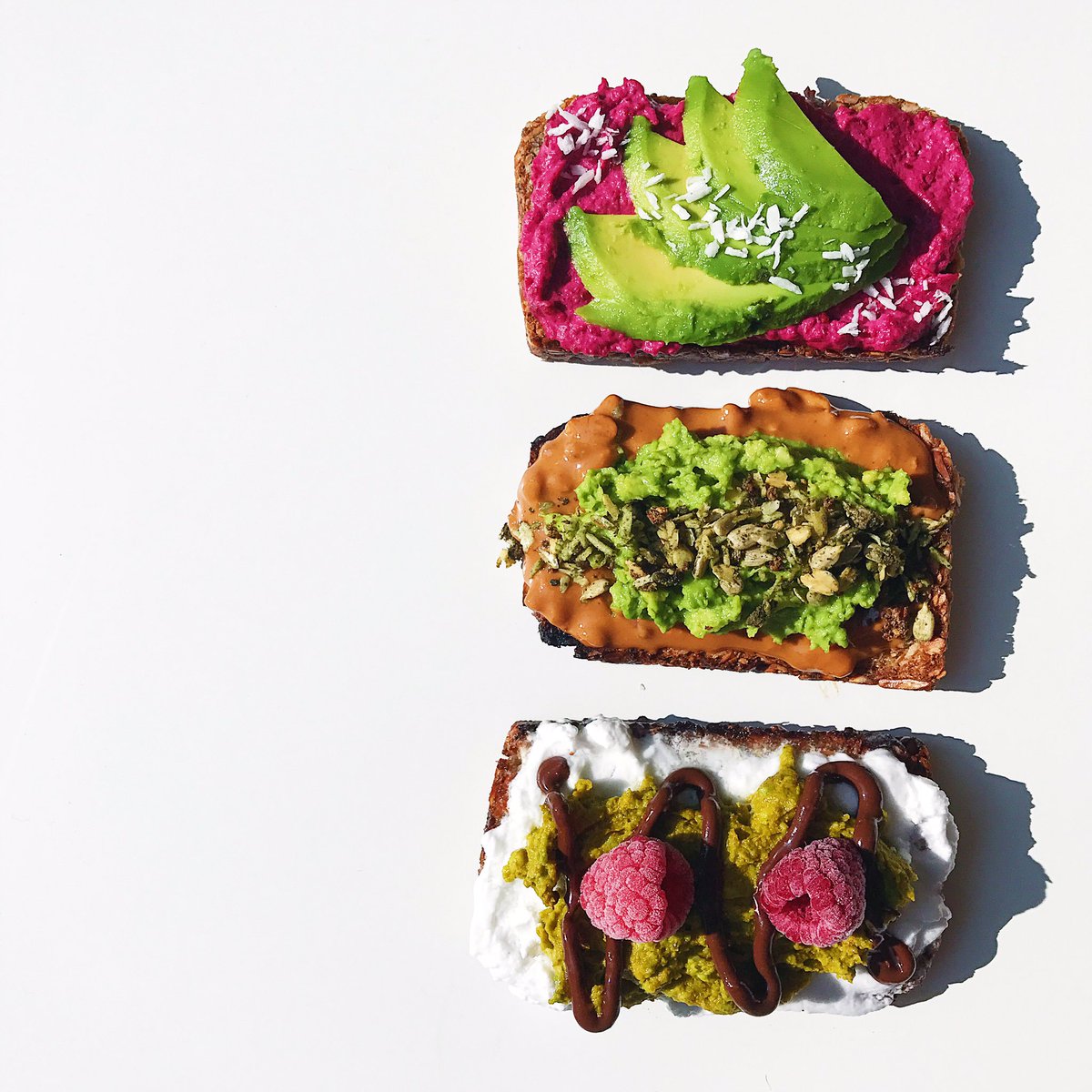superloaf_bread's tweet photo. #toasttuesday by @LifeBoxFood using our #lifechangingbread 👌🏻Find the recipe for #lifechanging#crackers in our book👉🏻https://t.co/mKWklZdy2D https://t.co/ZMDuHBmrhp