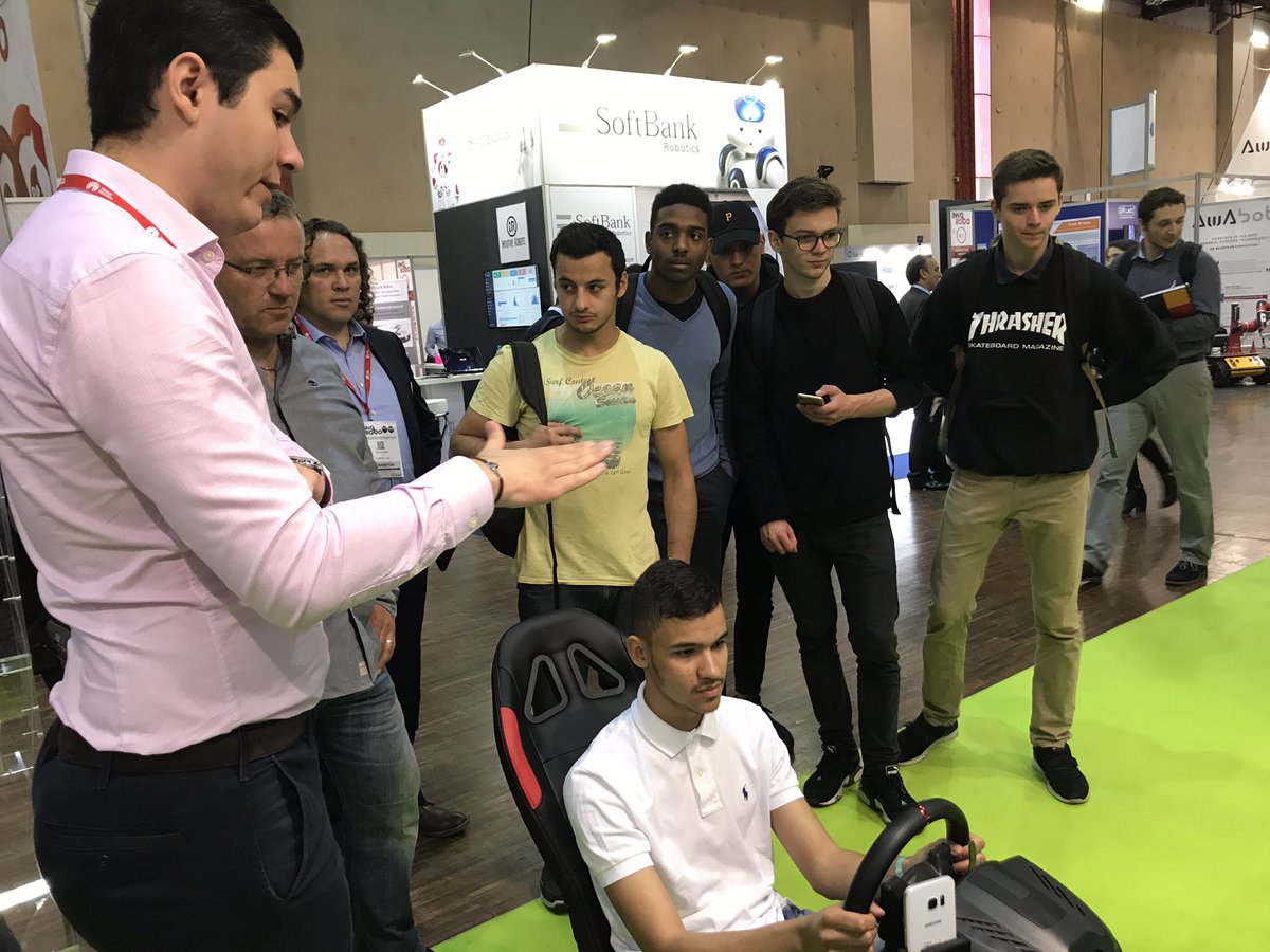stephjac92130's tweet photo. Venez tester l assistant de conduite sur Smartphone développé spécialement par @bnpp_cardif pour #Innorobo2017 #EspritCardif https://t.co/26GmgyhadO