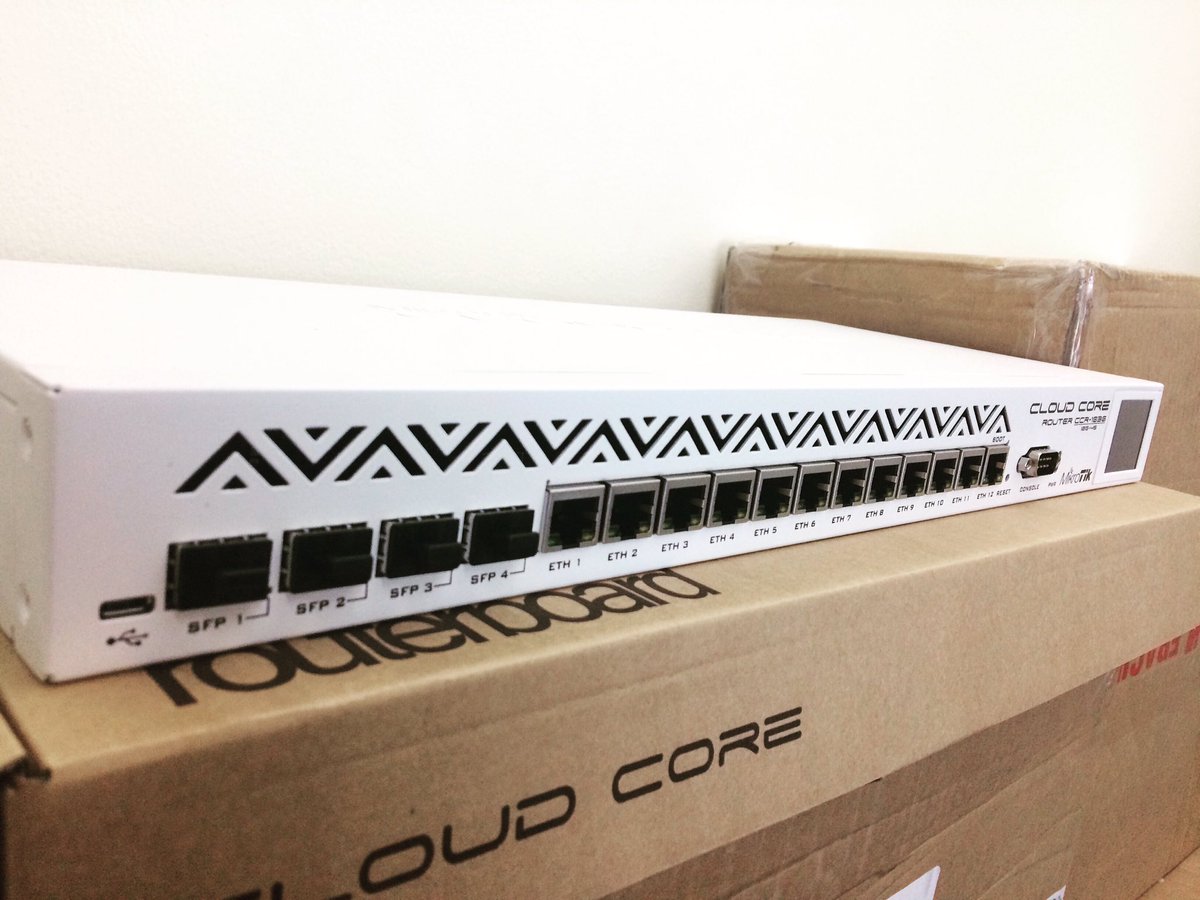 ALFATECH_me's tweet image. #CCR1036-12G-4S-EM @mikrotik_com ALFATECH_me 
#wifi #mikrotik #dubai #middleeast #alfatech #wireless #router #routerboard #cloudcorerouter