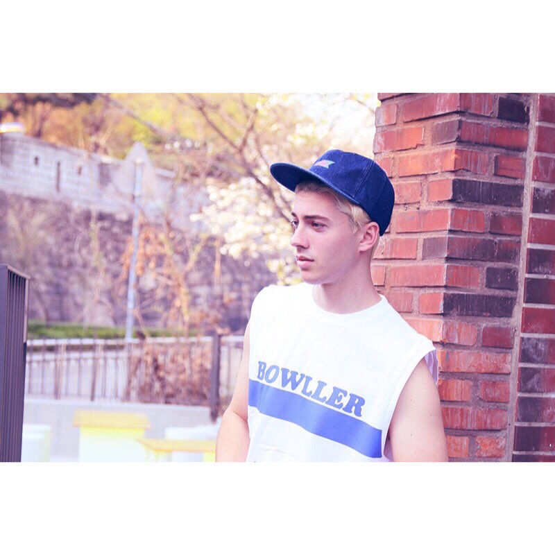 bowller_Design's tweet photo. 6panel #5panel #blue #bowller #benim #cap #hat #ballcap #leather #red #보울러햇 #flatcap #headwear #street #lookbook https://t.co/eBTceM5Dsm