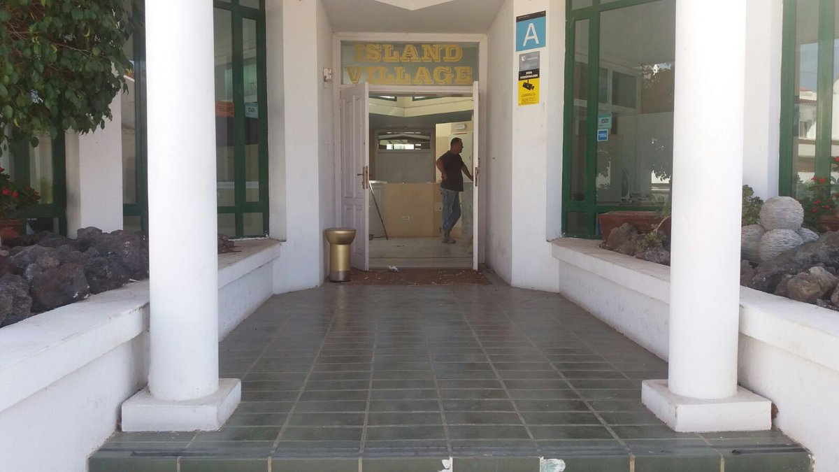 astronomyteam's tweet image. It's not long until our Astronomy and Science Centre opens! 

Full details here &amp;gt; buff.ly/2qjT9Ws

#TravelTuesday #astronomyteam