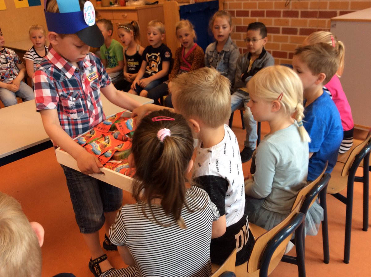 Mgroep1E's tweet photo. Hoera, Tim is vandaag 5 jaar geworden! Gefeliciteerd Tim! https://t.co/AR1hcRq8W5