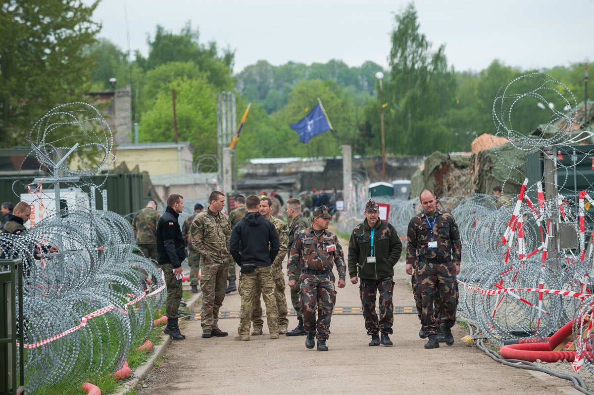 Lithuanian_MoD's tweet photo. #SteadfastCobalt2017 comes back 2 #Lithuania. #NATO deployable CIS community ready2kick-off! #ConnectingForces @NATO @SHAPE_NATO @NCIAgency https://t.co/7N0Dm3bVCG