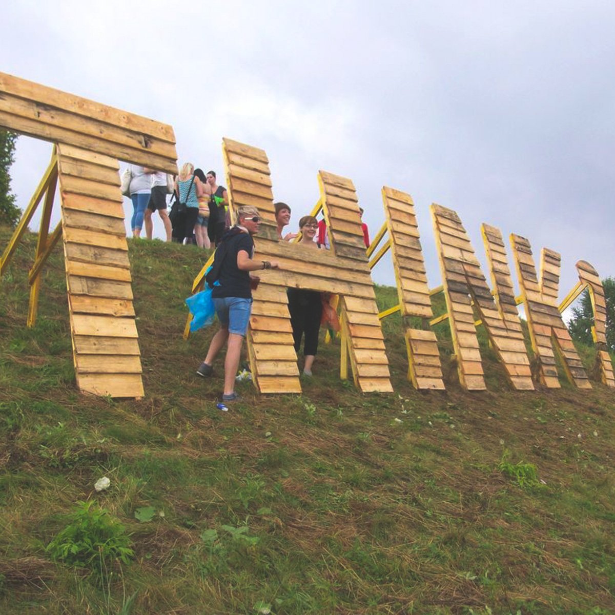 weknowfestivals's tweet image. &apos;Dance first, think later&apos; is the motto of German fest @THINKfestival! Set on a lake, punters can swim, dance + enjoy techno acts! 30 July