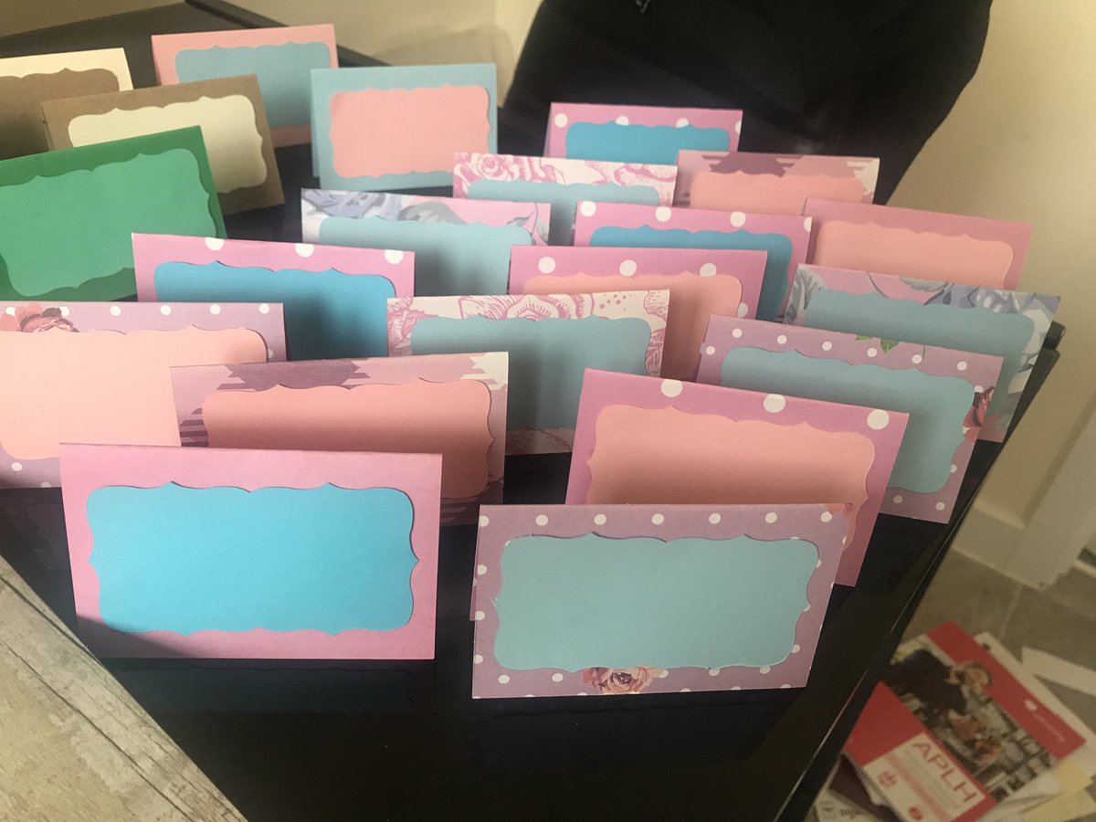 SmoothOperatio3's tweet image. Table name placemats great for wedding seating &amp;amp; or to tell your guests what&apos;s what on a buffet!