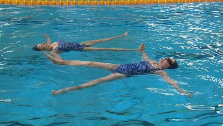 Edmonton seniors' synchronized swim team turns aging on its head cbc.ca/news/canada/ed…