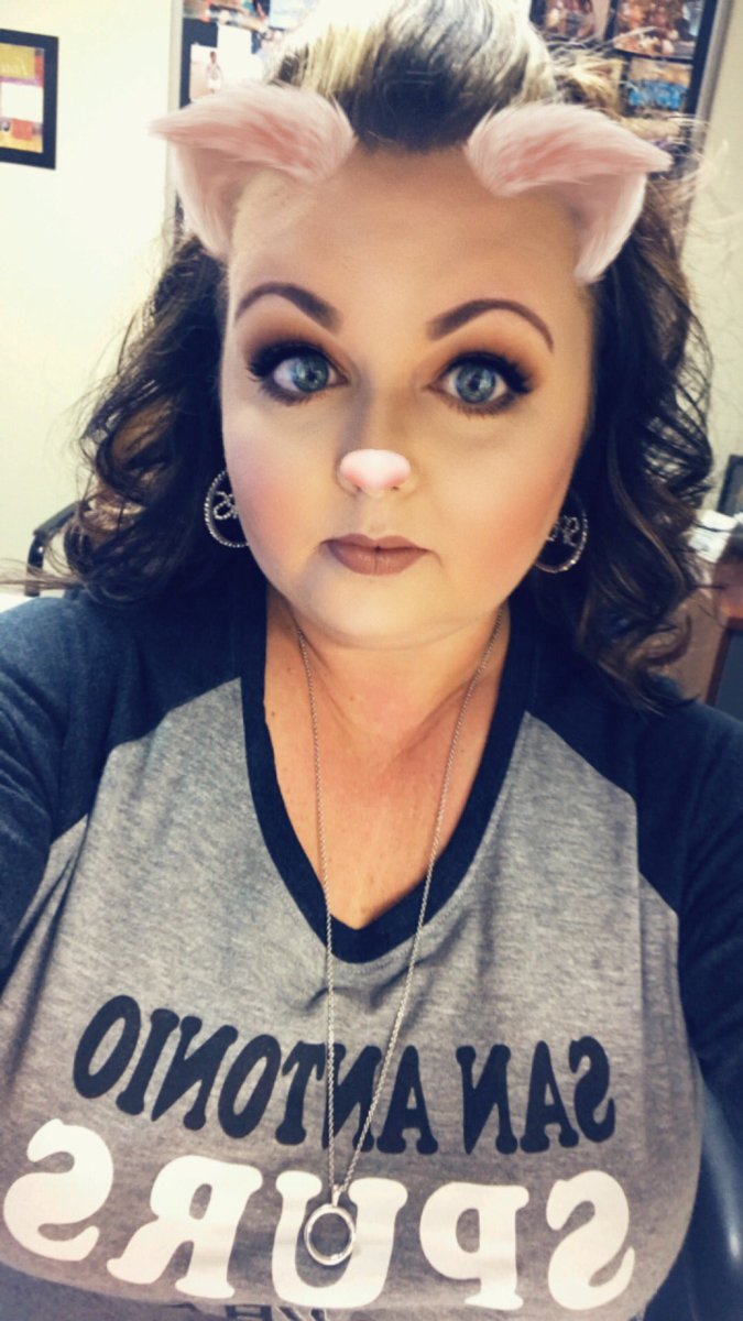 khernandez331's tweet photo. It's game day! Go Spurs Go! 🏀 #GoSpursGo https://t.co/xY5BMsZMgW