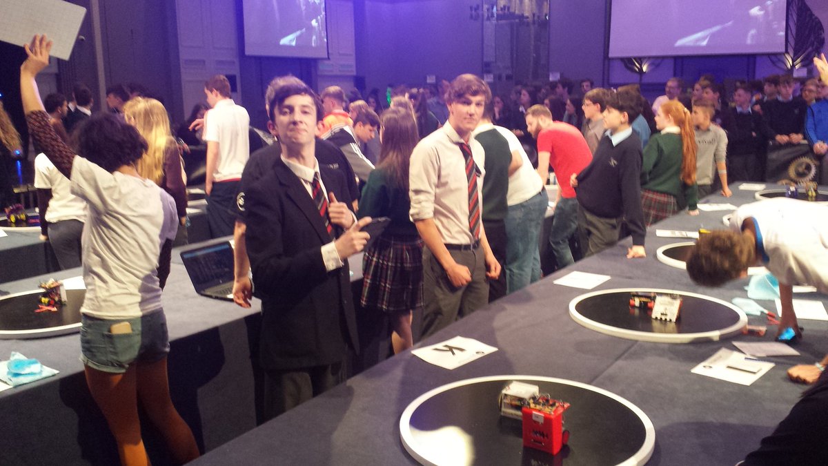 Enjoying the fun here <a href="/RobotGamesIRL/">Robot Games Ireland</a> <a href="/VilliersSchool/">Villiers</a> #EARobotGames