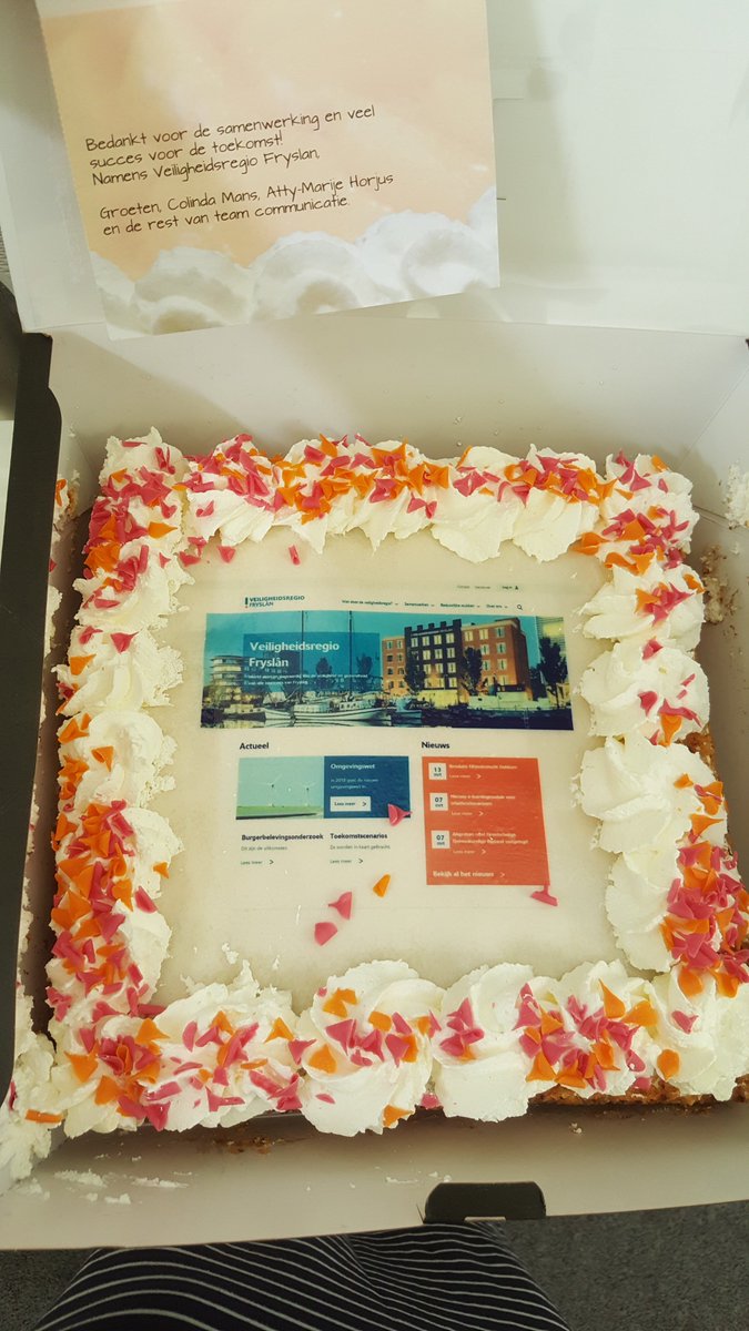Wat een lekkere verrassing! Jullie ook dank voor de samenwerking <a href="/VRFryslan/">Veiligheidsregio Fryslân</a> 😀