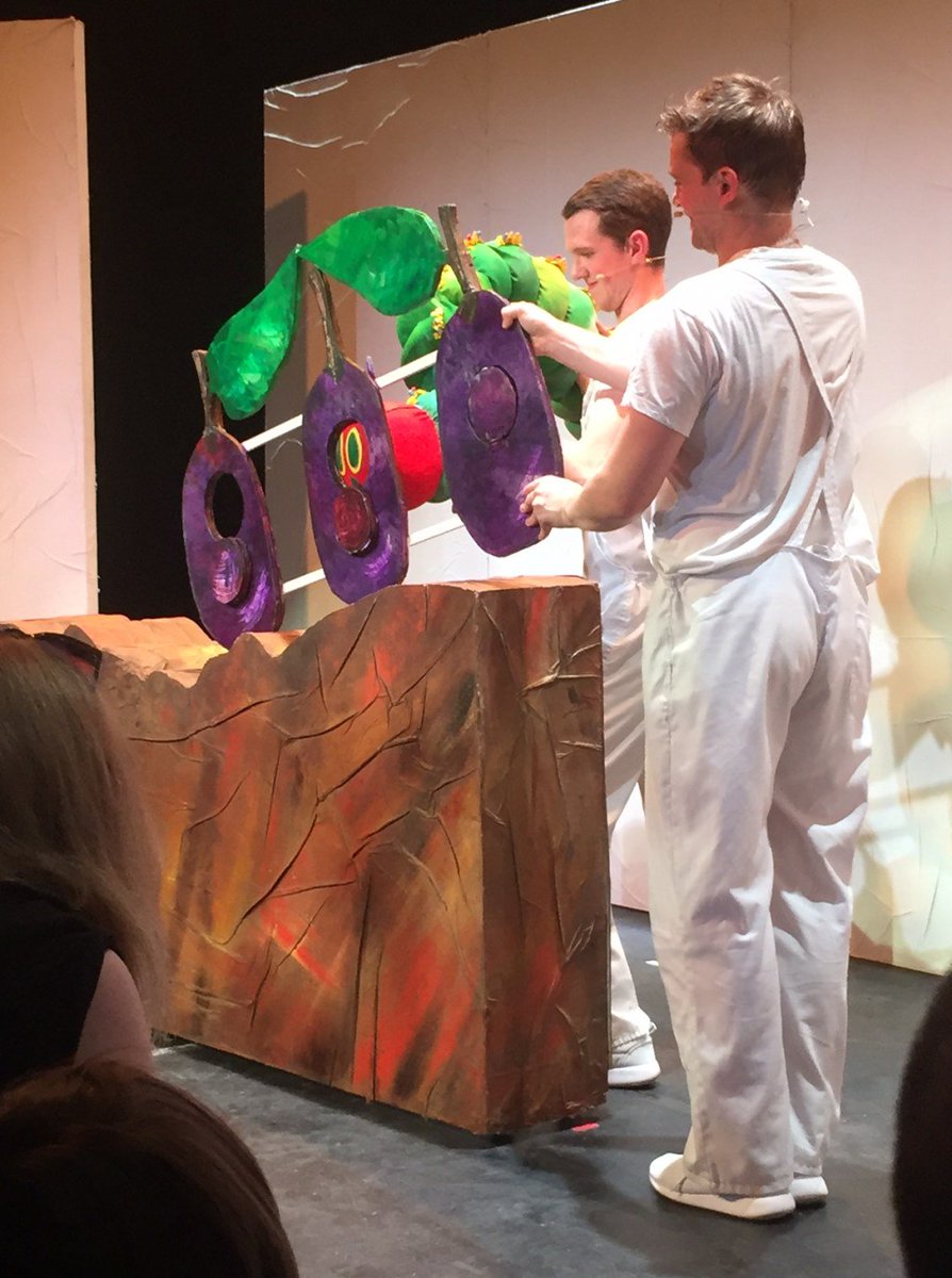 Review: The Very Hungry Caterpillar <a href="/WarrenTheatre/">warrentheatre</a> 5* <a href="/BrightonFringe/">Brighton Fringe</a> #FringeKids2017 mummypowers.wordpress.com/2017/05/16/rev…