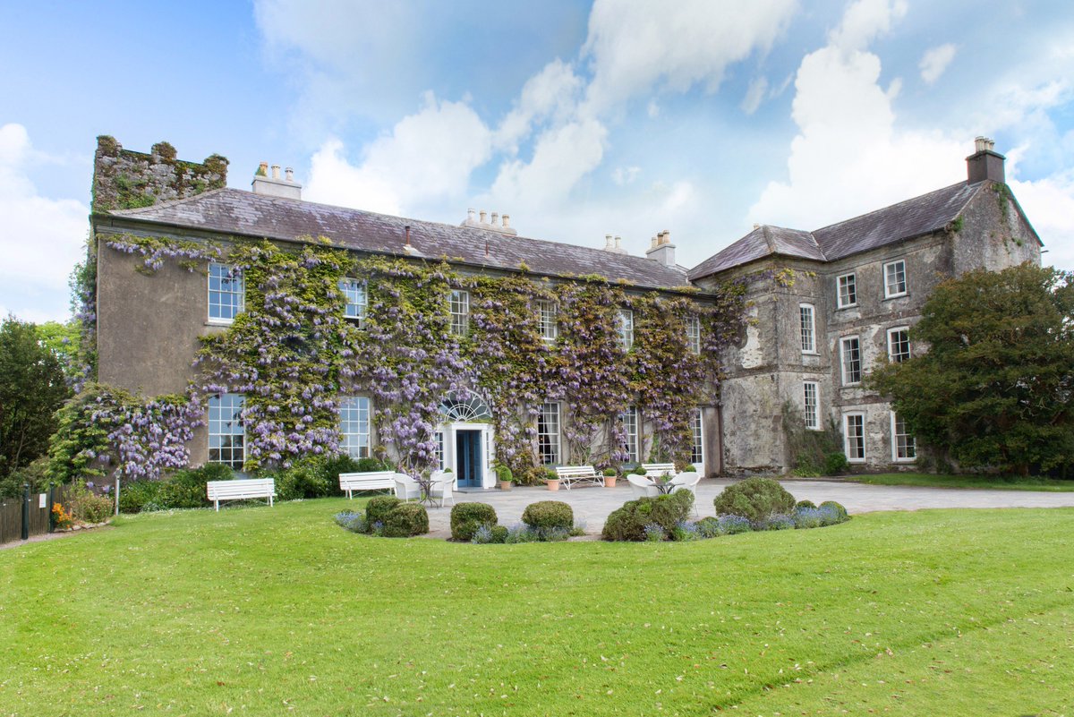 Ballymaloe's tweet photo. We are really looking forward to welcoming everyone to @Ballymaloe for #Litfest17 #festival this weekend https://t.co/YTDxhPXO27 https://t.co/mklgY8LYJ2