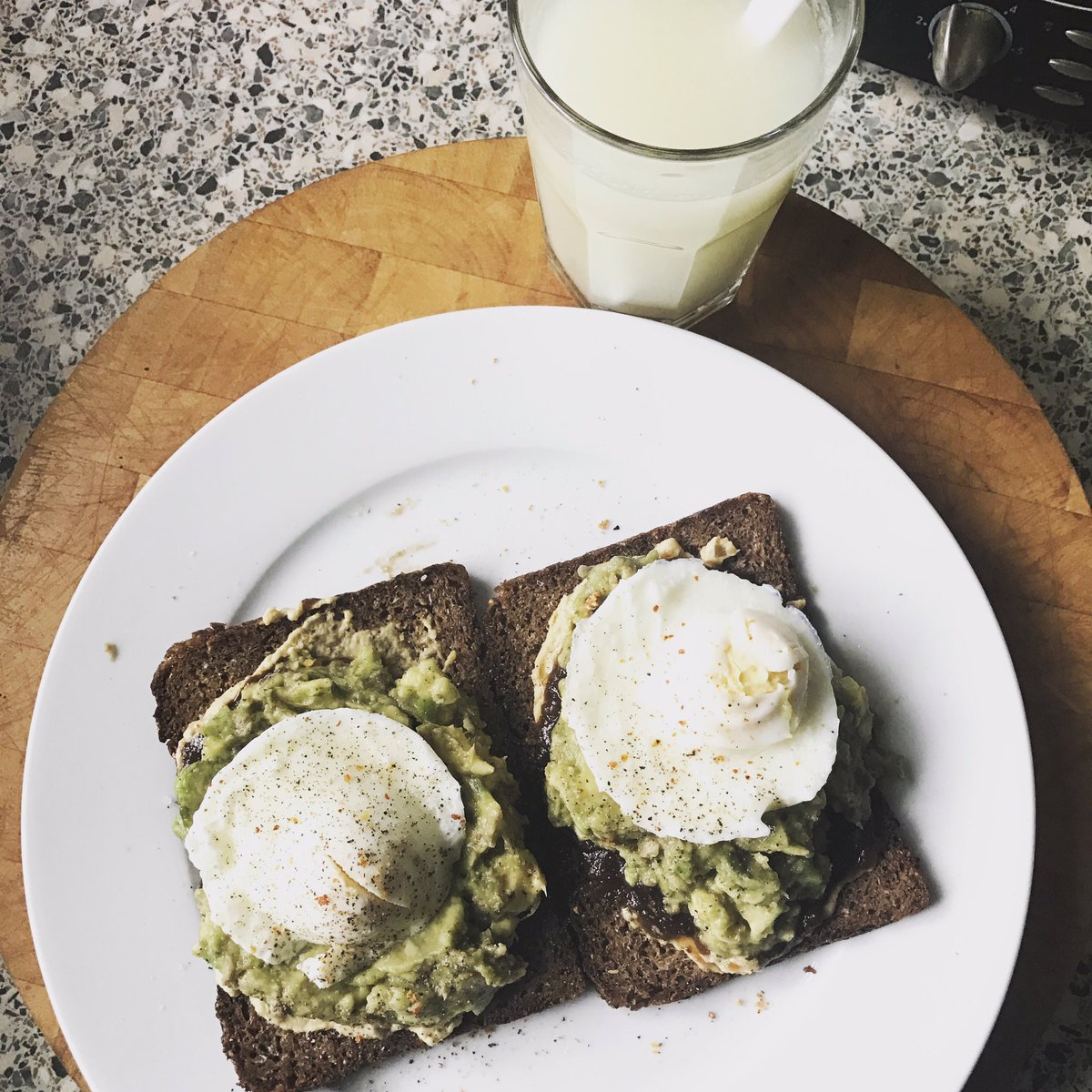 Metimeformums's tweet image. Do you love #ryebread with #advocado and egg? #inspirehealthyfamiles