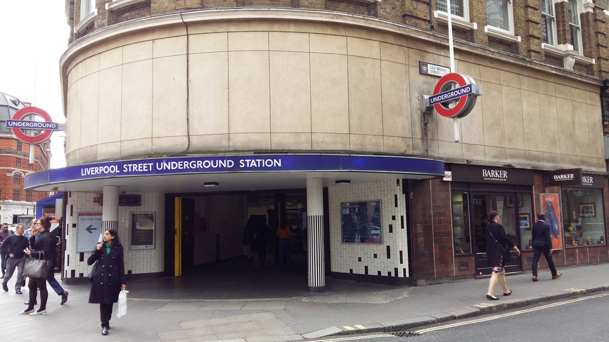 Links_Signs's tweet photo. Just for fun...name the film that featured a safe house above the station?
#film #IMF #fun #signs https://t.co/bBUVzGs4ki