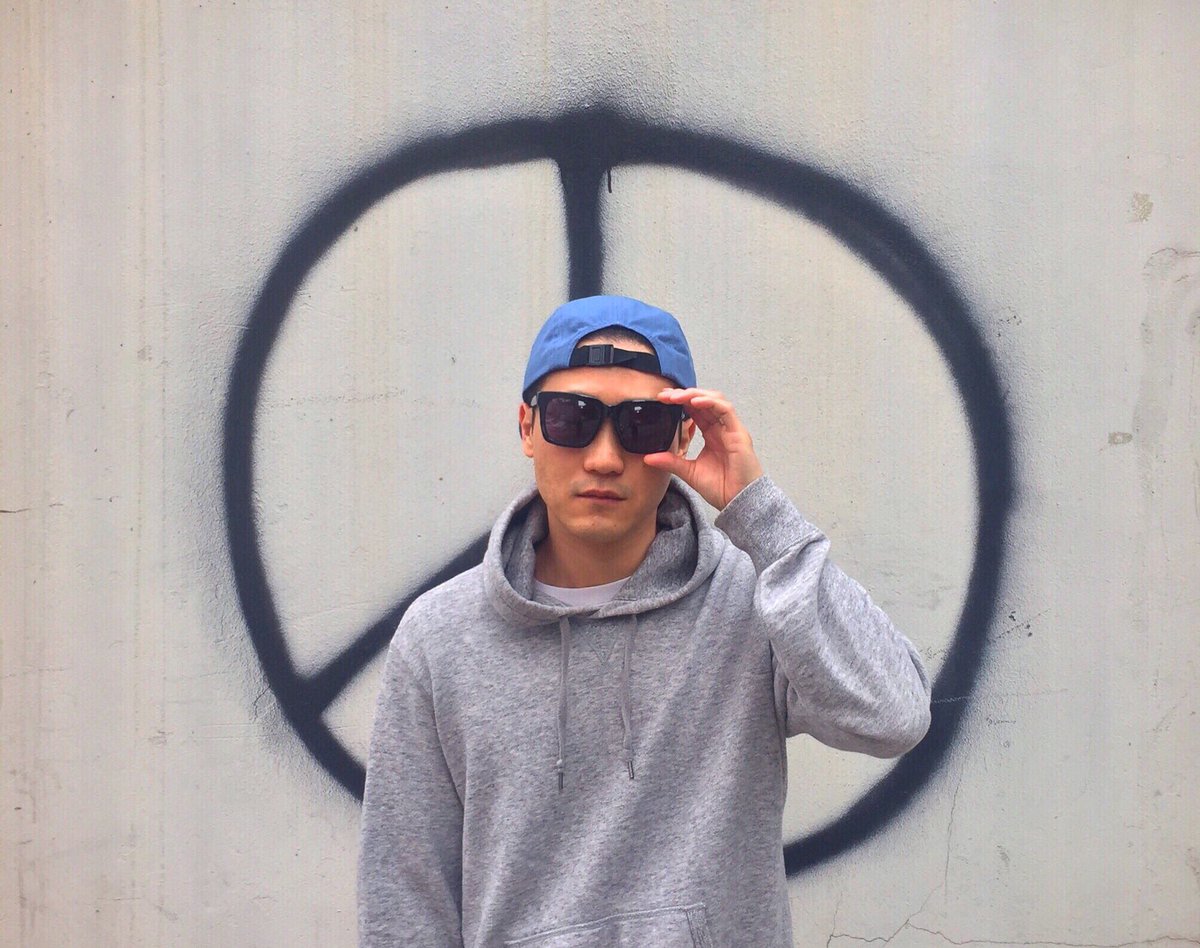 funkywow's tweet photo. ☮️😎 https://t.co/xQxhBy8iTD