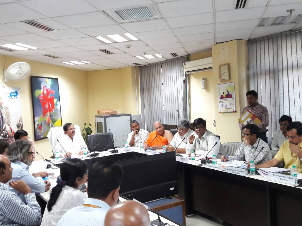 moayush's tweet photo. 2nd Inter-Ministerial meeting to review the preparedness for celebration of IDY,2017, chaired by Hon’ble MoS(IC) Shri Shripad Yesso Naik. https://t.co/VLFgLXU1ou