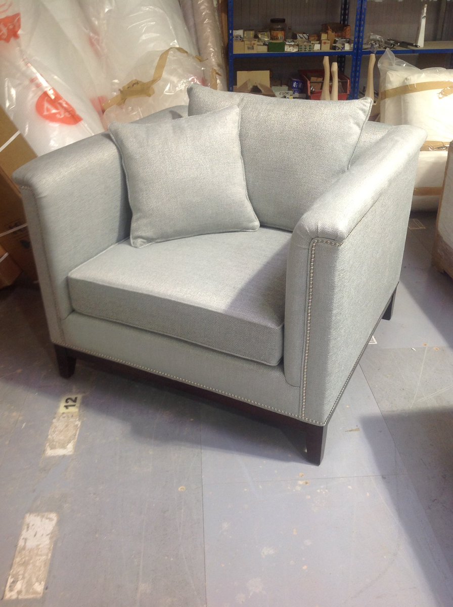 manbornecustom's tweet photo. Elegant #loungechair #upholstered in muted #grey fabric with #chrome #studs and #mahogany #legs produced by @manborne_custom .
.
.
#bespoke https://t.co/a7p0LRHkcH