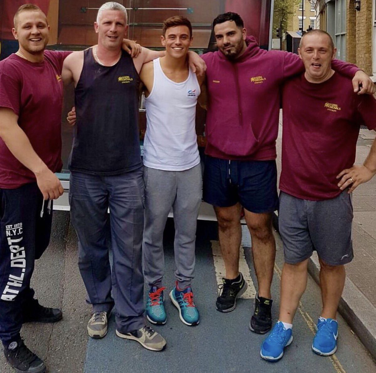 We're very happy to now be sponsoring <a href="/Save_Diving_Ldn/">NorthLondonAquatics</a> . Here's a pic of some of our team with the awesome <a href="/TomDaley1994/">Tom Daley</a> last year. 💦