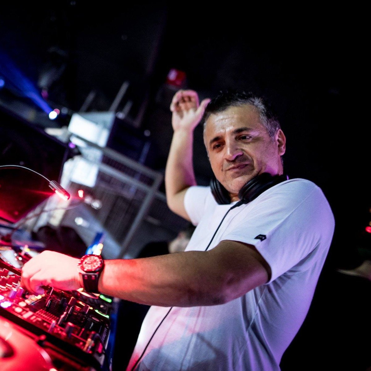 This Saturday <a href="/TransmitRec/">Transmit Recordings</a> label owner <a href="/DJBORISNYC/">BORIS.TRANSMIT</a> will bid farewell to our home on West 50th Street.

Tickets: tinyurl.com/spaceclosingpa…