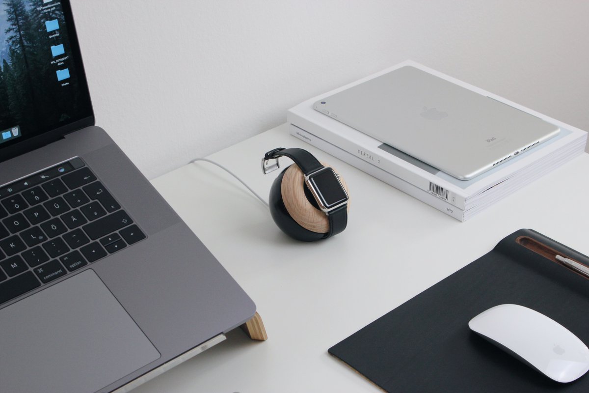 enveodk's tweet photo. #apple #applewatch #minimalsetups #macbook #enveo https://t.co/S8Zn6JdzRx