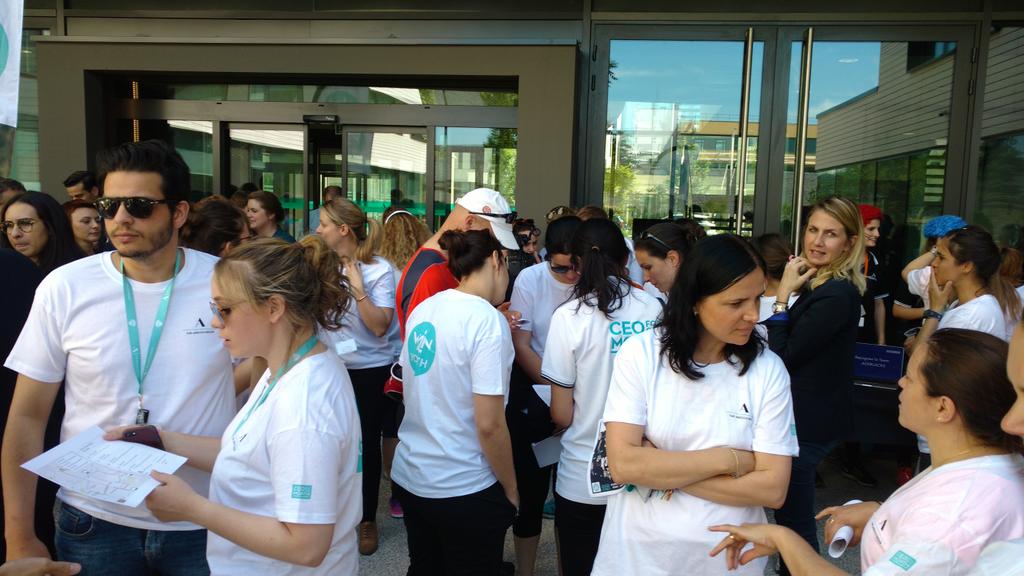 EmelineGauthier's tweet photo. Départ opération #W4Y avec les​ 12 finalistes #CEO1month #Theadeccogroup #springsolutions https://t.co/Mh7Hl7omIW