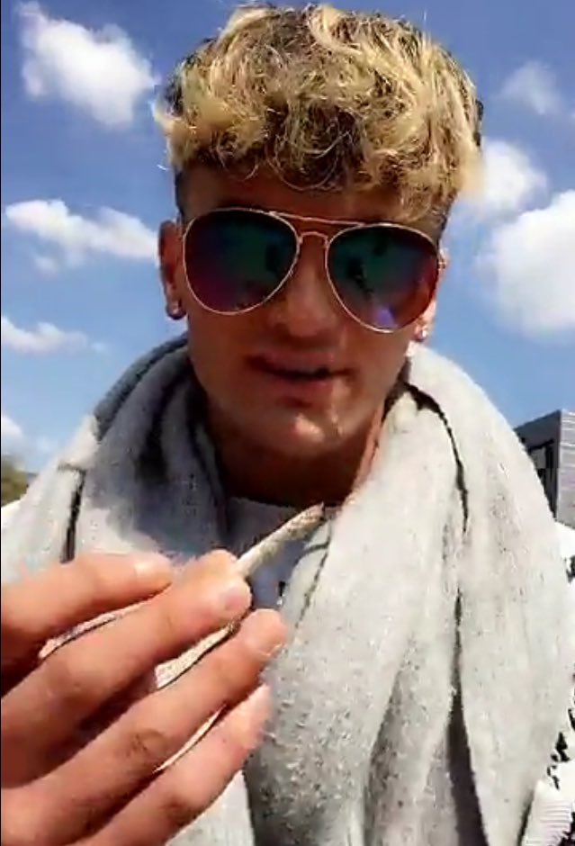 Bitcoin_Dani's tweet photo. Aufruf an alle Meinungsmacher/YT-Kritiker und alle NewsTuber. Emir Cehajic muss gestoppt werden!!! Joint bei Fantreff im Schulhof etc. etc. https://t.co/m4K4C4npdc