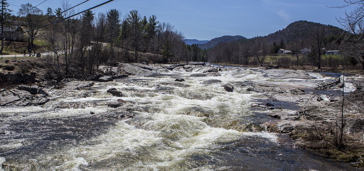 WhitefaceRegion's tweet photo. Check out the (rapid) Jay rapids in #spring ! #waterfalls #adirondacks https://t.co/DeRHXpEmiP