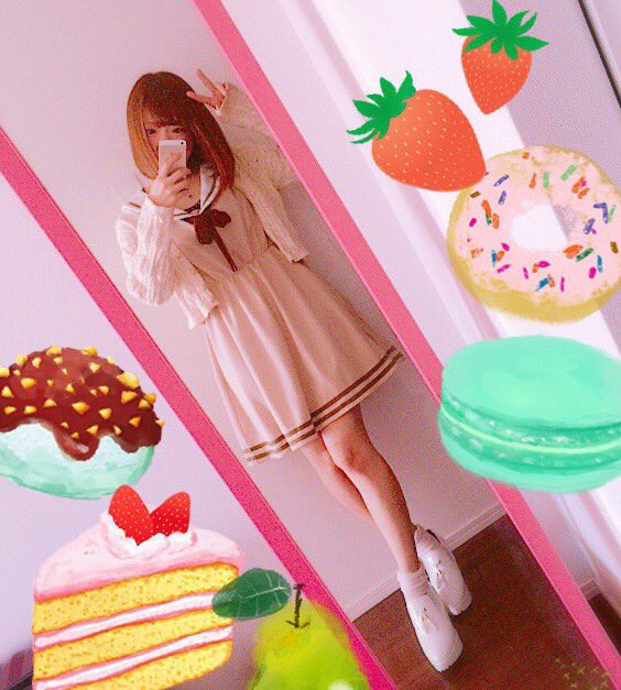 yui_tokiwa's tweet photo. ひ、ひぇえ〜〜
(髪が茶色の時の写真で出そうと思ってて出せてなかったのまだまだあるやんん〜と気付いた時のわたしの叫び声)
なんだかこの写真を見てると牡蠣が食べたくなってくるなあ。
#自撮り #セーラー服 もどき #ancoco #OOTD https://t.co/ke3TaI9Qwp